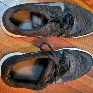 Nike Womens Black Flex Experience RN Running 749178-006  Size 9